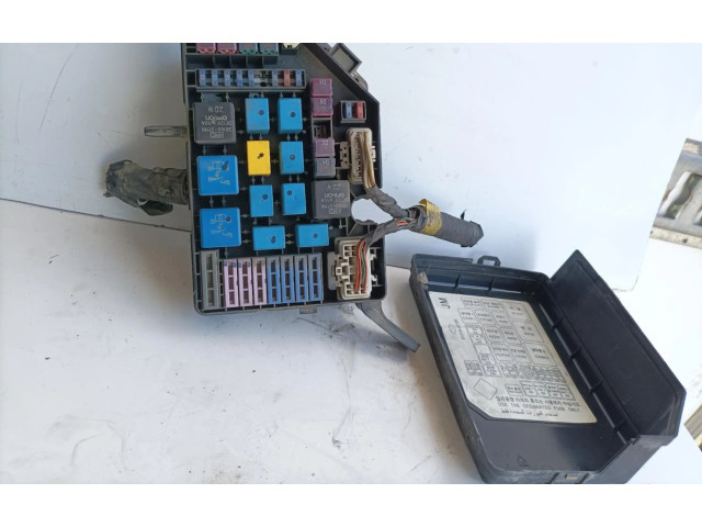   Pojistková skříňka 912082E130   Hyundai Tucson JM 