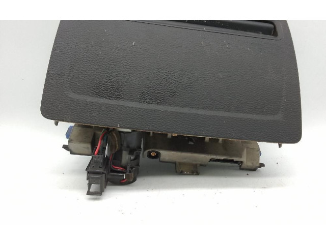 Дисплей    8V0857273J   Audi A3 S3 A3 Sportback 8P