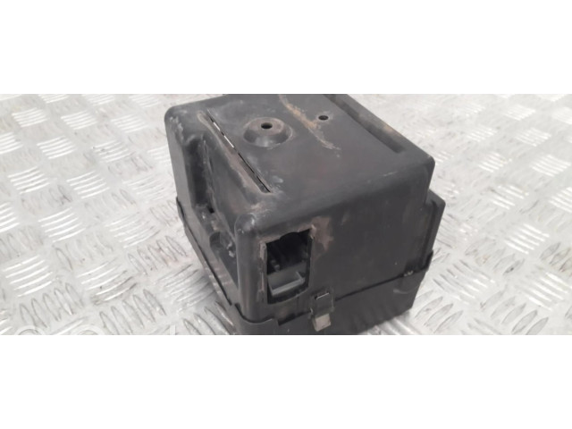 Блок предохранителей 0046803384 Alfa Romeo 166