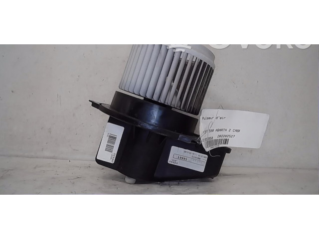 Вентилятор печки    77367983   Fiat 500 Abarth