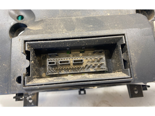 Панель приборов 2K0920843A, VWZ7ZSF7020498   Volkswagen Caddy       