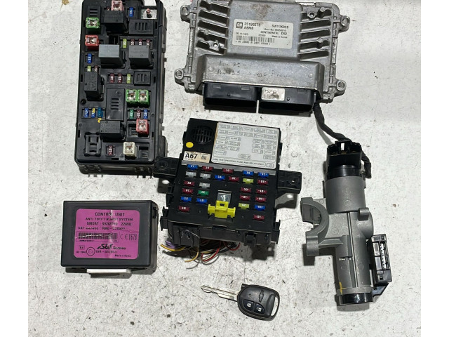 Комплект блоков управления 25190275, 25190275   Chevrolet Spark