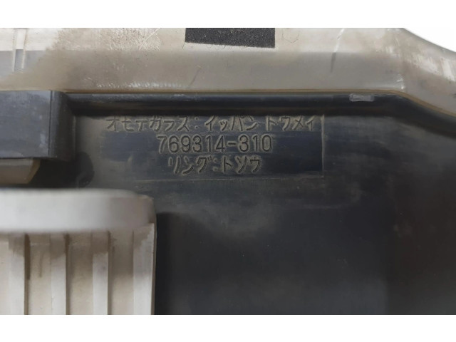 Přístrojová deska Toyota Land Cruiser (J120) 2003 769314310, 838006D170