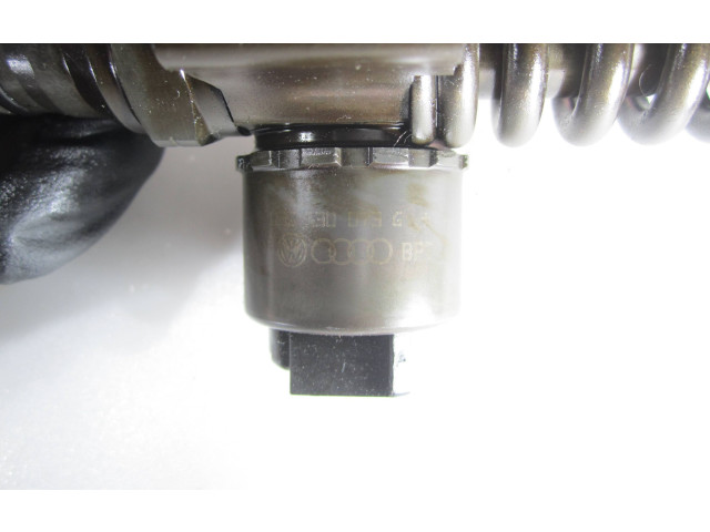 Форсунка 03G130073G    Volkswagen Golf Plus  BKD 