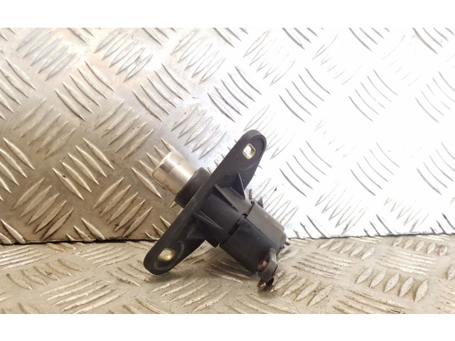 Zámek zadních dveří Opel Zafira A 2002