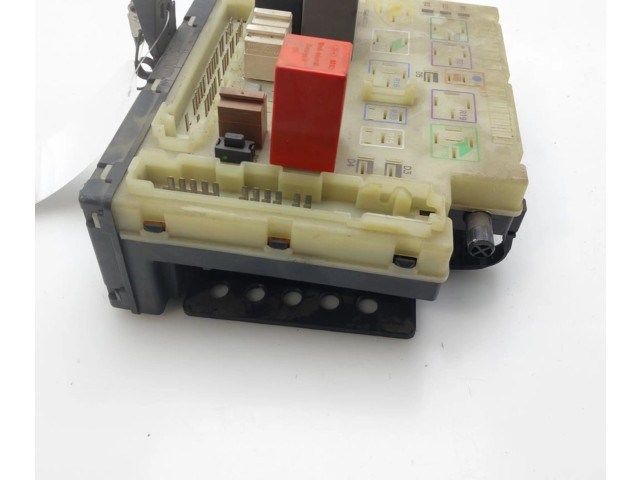 Блок предохранителей 95AG14A073CA Rover Rover