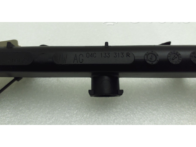 Топливная рампа 04C133313R, 04C133317M   Skoda Fabia Mk3 (NJ) 1.0  для двигателя CHYA
