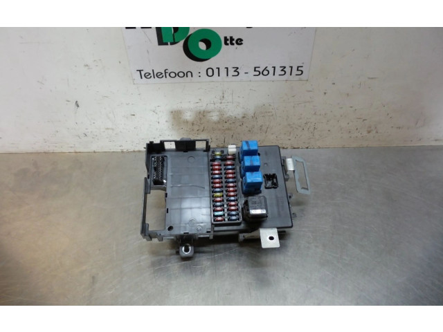 Pojistková skříňka 1E0807124919, 1E0807124919 Nissan Primera 2001