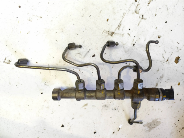 Топливная рампа 5523403902, 0445214254 Alfa Romeo Giulietta 2.0