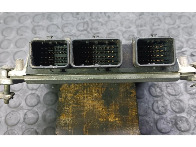 Блок управления двигателем Блок управления 0281011342   Peugeot Expert