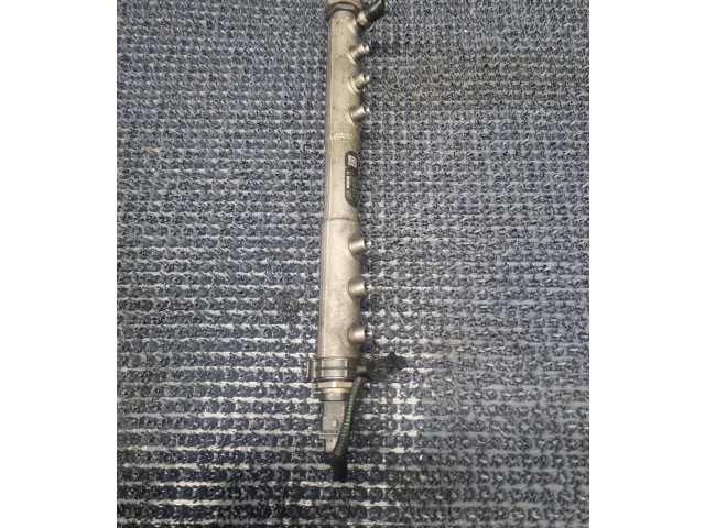 Топливная рампа 0445215023   Volvo V50  