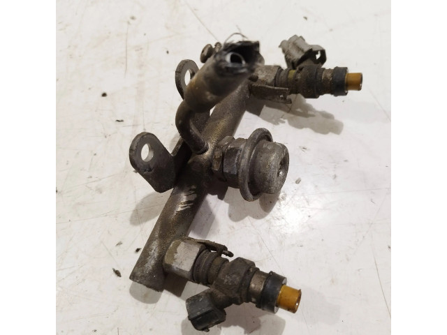 Vstřikovač    Subaru Forester SG  pro benzínový / Газ motor 2.0  