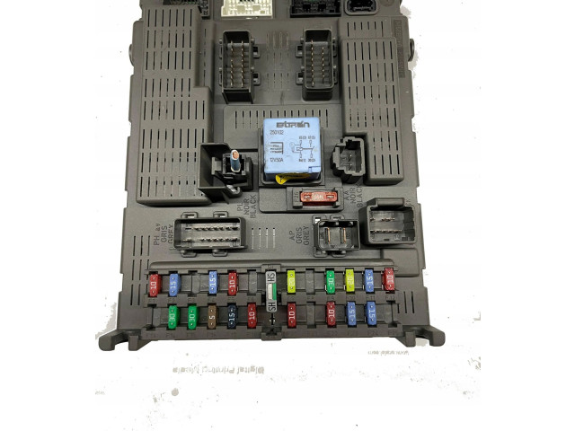 Блок комфорта    Citroen C8   