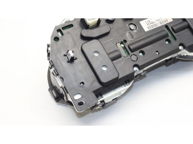 Панель приборов    Infiniti Q50       