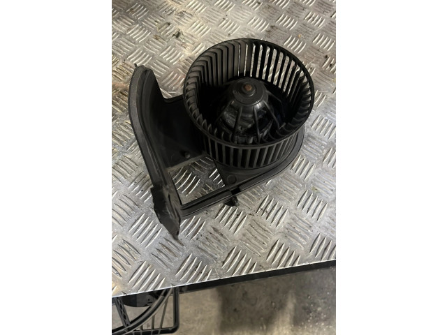 Вентилятор печки    7701049076   Renault Clio II