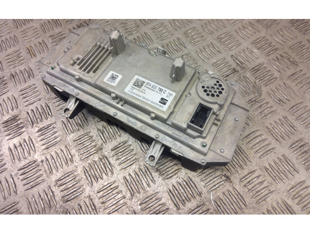 Панель приборов 5fa920790c   Cupra Formentor       