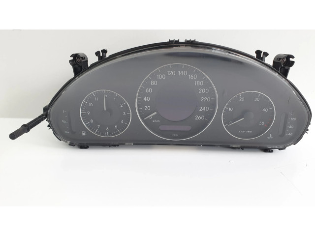 Přístrojová deska Mercedes-Benz E W211 2004 A2115405611