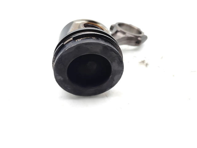  Поршень с шатуном CBDC CBDC  Volkswagen Passat Alltrack  