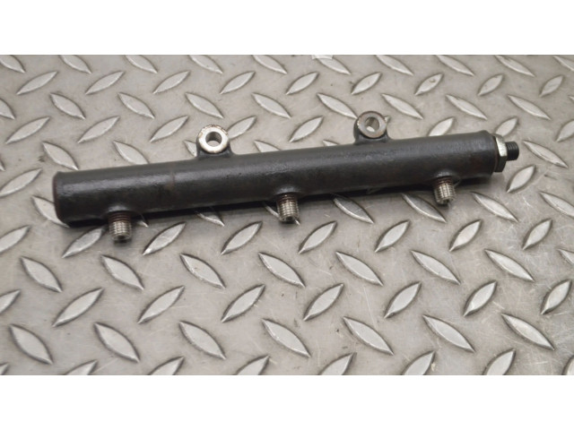 Топливная рампа 4R8Q9D280AC Jaguar XJ X350 2.7 для двигателя AJD