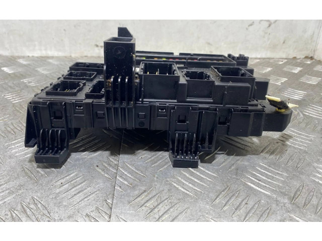 Блок предохранителей  FL3T15604DJ   Ford F150    