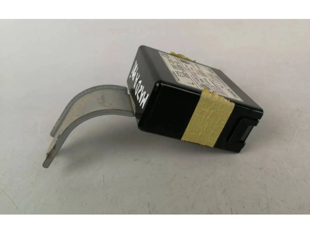 Блок управления G8D-322A-B Mazda Premacy