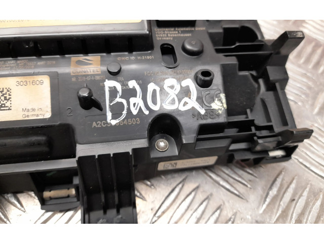 Přístrojová deska Volkswagen T-Roc 2019 17A920790A, B2082