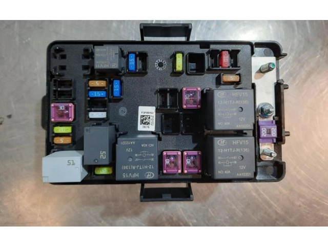 Блок предохранителей 10988007 MG HS