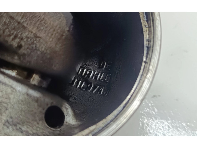 Поршень с шатуном 81l97a8 Volkswagen PASSAT B6