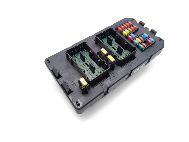 Блок предохранителей 56050593AB Jeep Commander