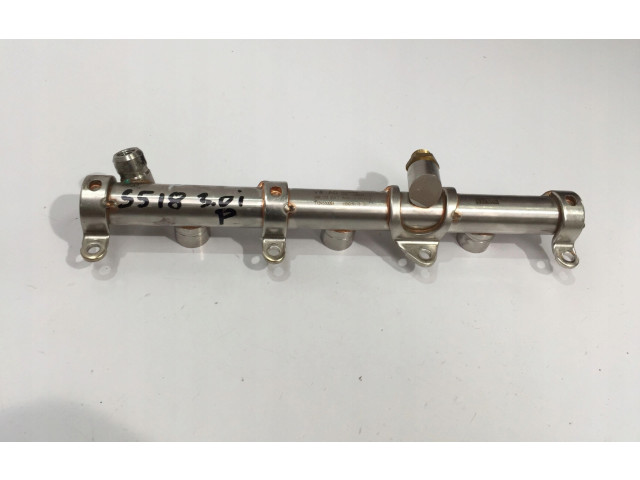 Топливная рампа 06M133316L   Audi A5  