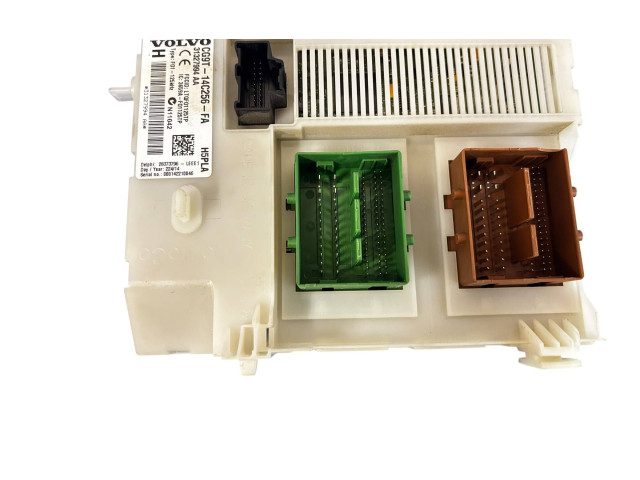 Блок предохранителей CG9T14C256FA, 31327994AA   Volvo V70    