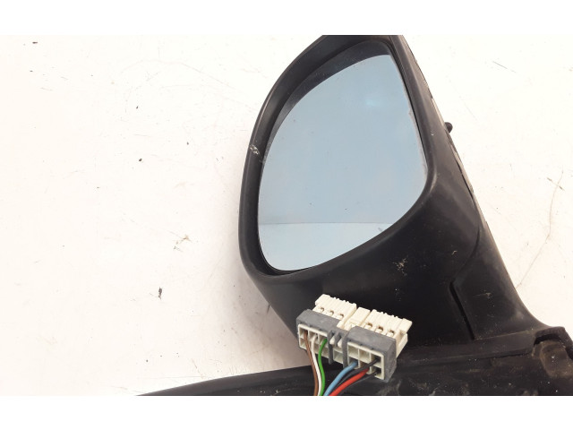 Зеркало электрическое правое Peugeot 406 1999-2006 года