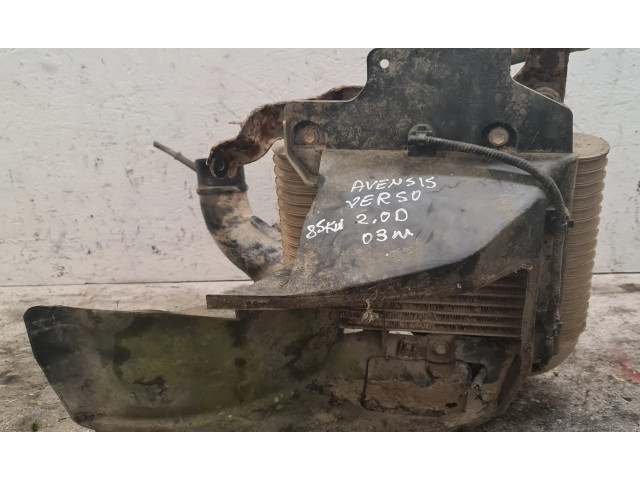 Интеркулер     Toyota Avensis Verso 2.0