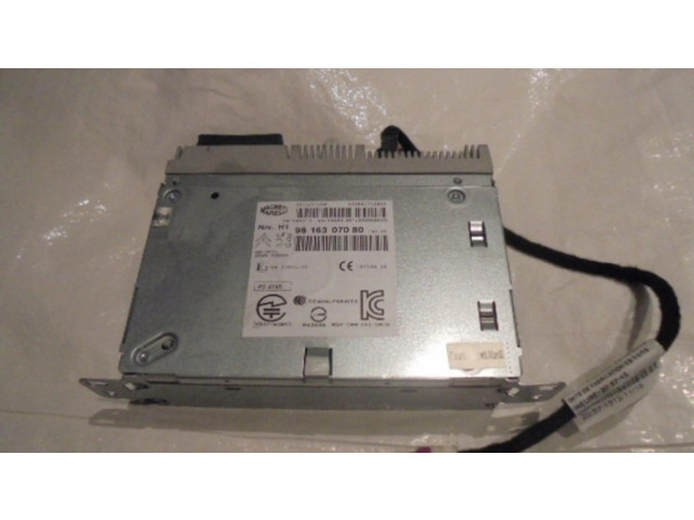 Радио/ проигрыватель CD/DVD / навигация