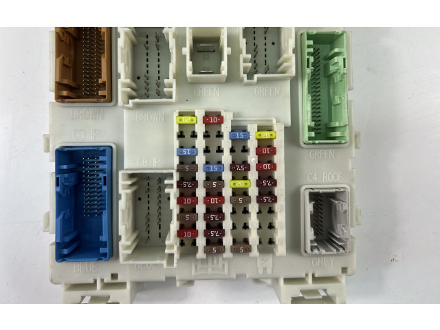 Pojistková skříňka 31394963 Volvo V40 2014