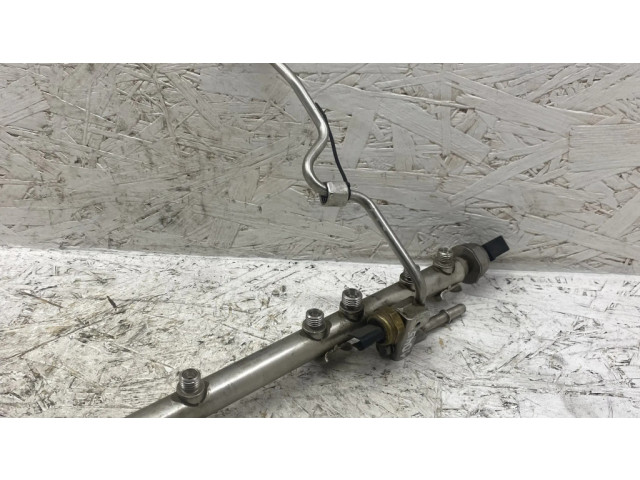 Топливная рампа 753731905   BMW 3 E92 E93 2.0 