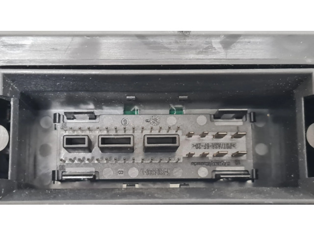 Přístrojová deska  Seat Leon (1P) 2007 1P0920840C  