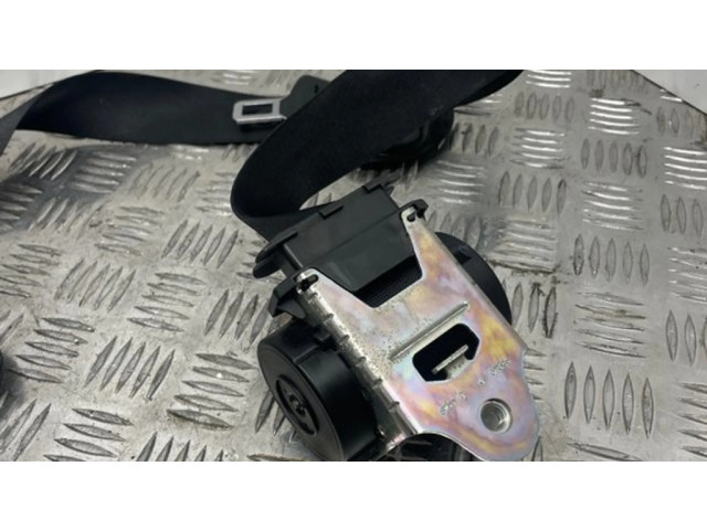 Передний ремень безопасности