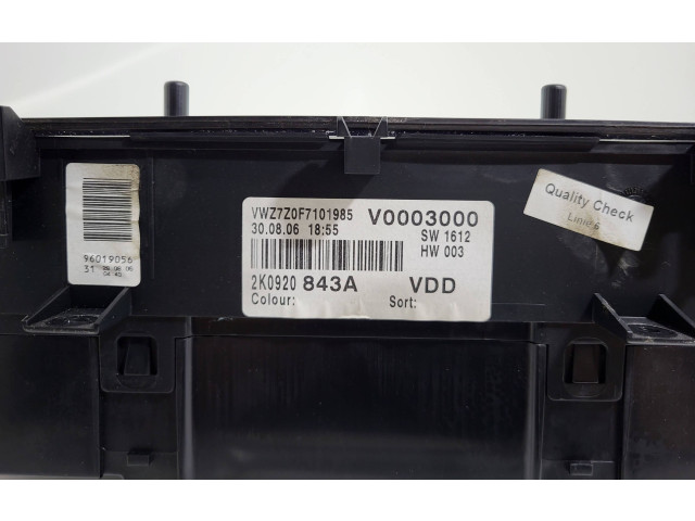 Přístrojová deska Volkswagen Caddy 2005 2K0920843A, V0003000