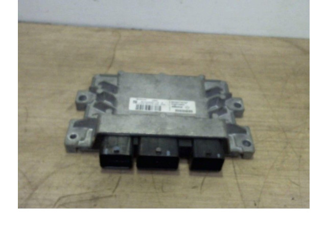 Блок управления двигателя 8200774747, 8200774747   Renault Twingo II