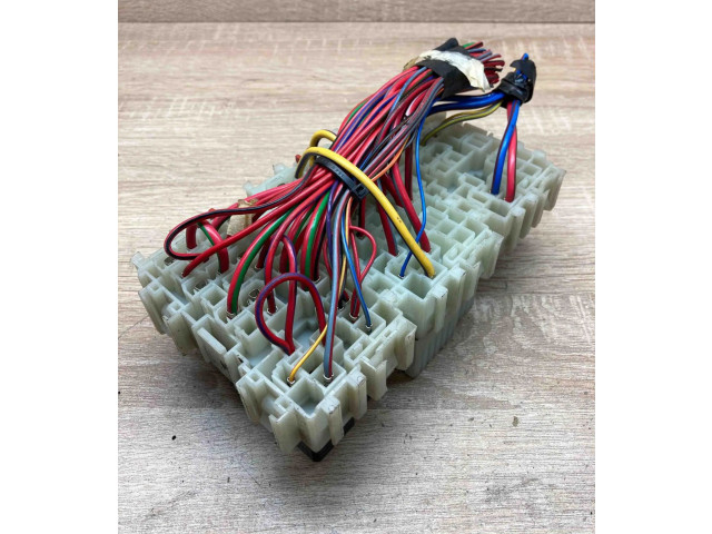 Блок предохранителей 6G9T14K131DA Volvo V70