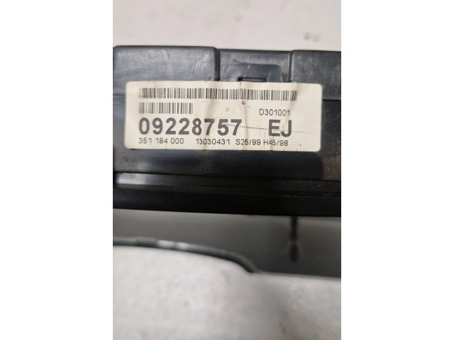 Přístrojová deska Opel Zafira A 2003 09228757, D301001