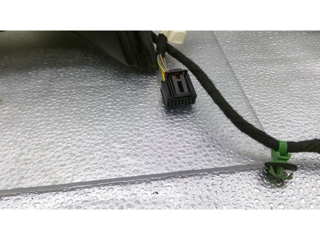 Зеркало электрическое Volkswagen Jetta V 2005 - 2010 года