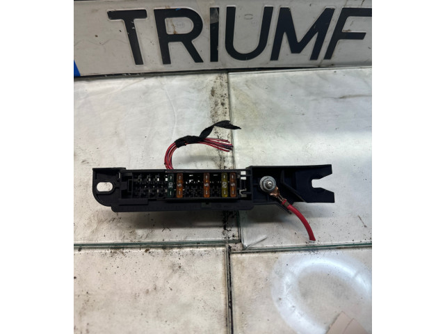   Pojistková skříňka 4E0820043G, 4E0910043B   Audi A8 S8 D3 4E 2002