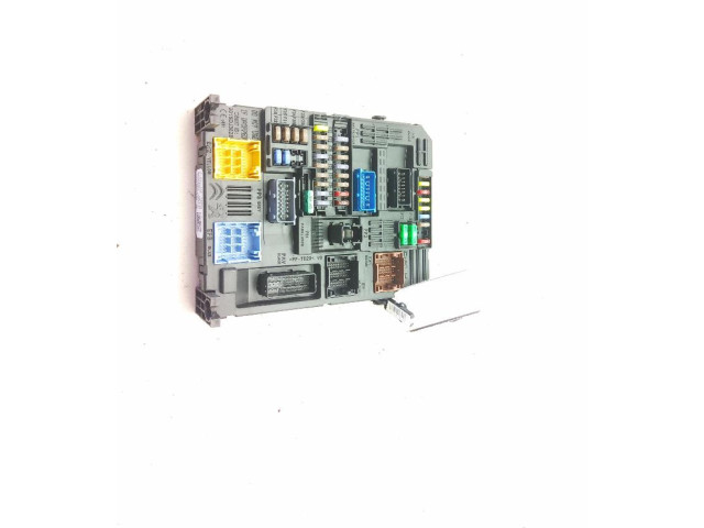 Блок предохранителей Infiniti FX