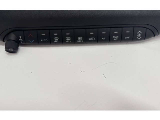Блок управления климат-контролем 7357711610, 12137635 Jeep Avenger