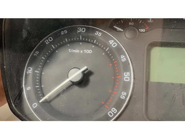 Панель приборов 1Z0920910D   Skoda Octavia Mk2 (1Z)       