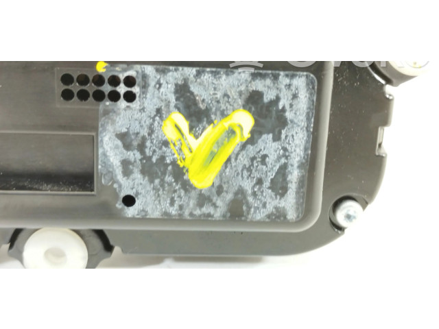 Блок управления климат-контролем    Volkswagen Passat Alltrack