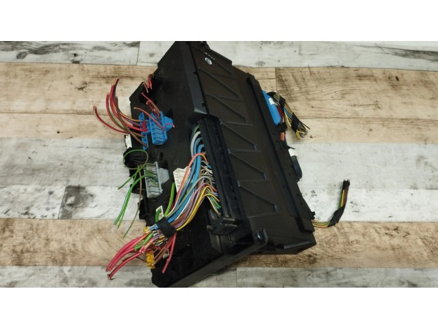 Pojistková skříňka 9252815, 270212 BMW 7 F01 F02 F03 F04 2012