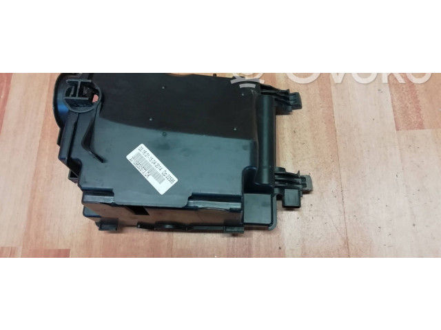 Pojistková skříňka 9804681980 Citroen C4 Grand Picasso 2014